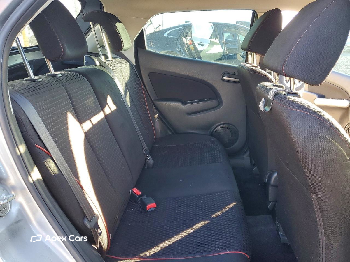 Mazda 2 2014