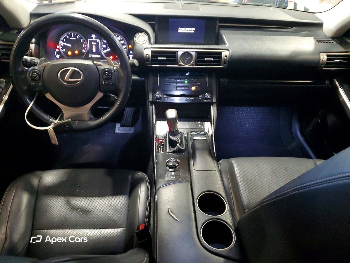 Lexus IS 2014