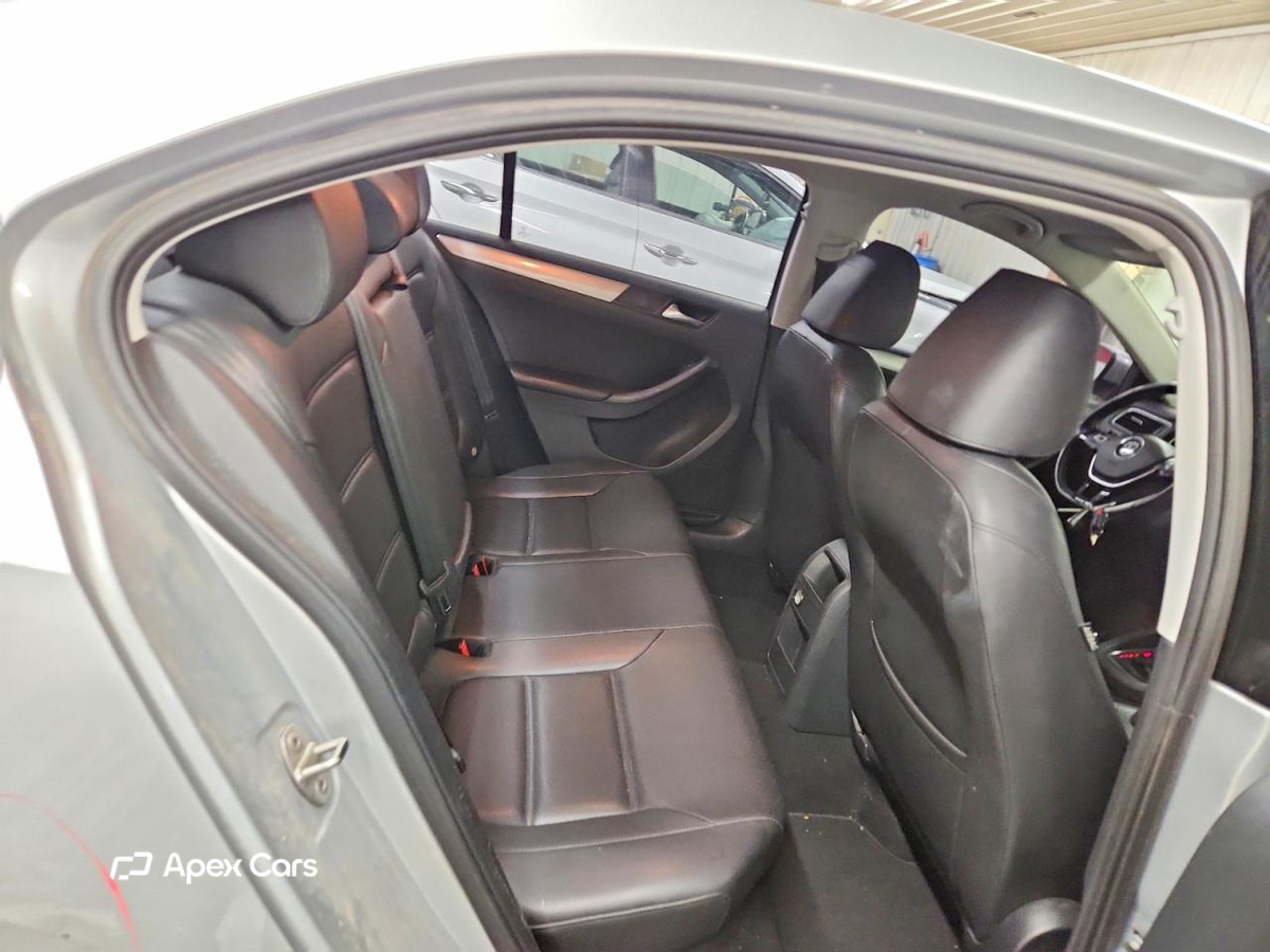 Volkswagen Jetta 2015