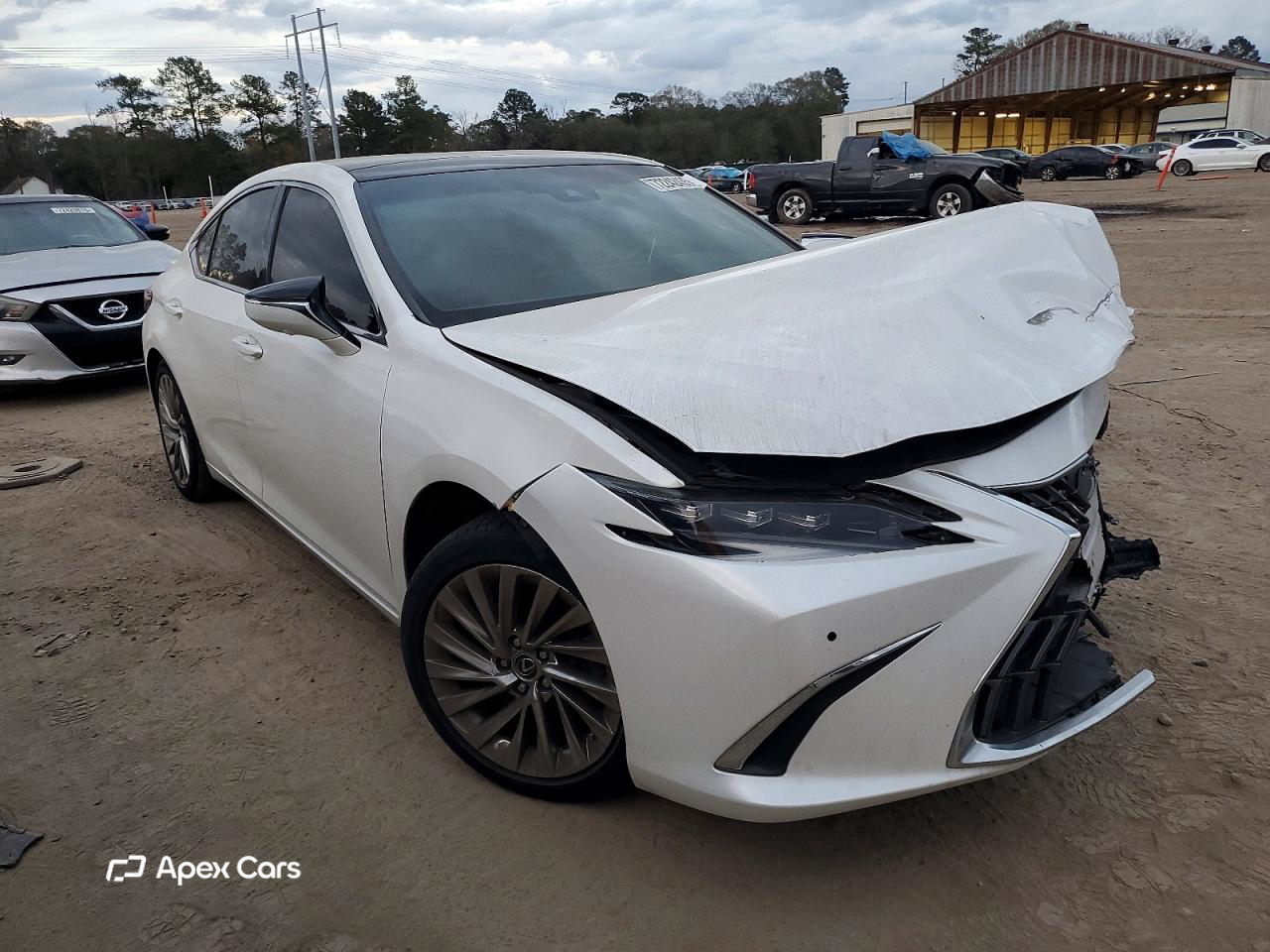 Lexus ES 2022