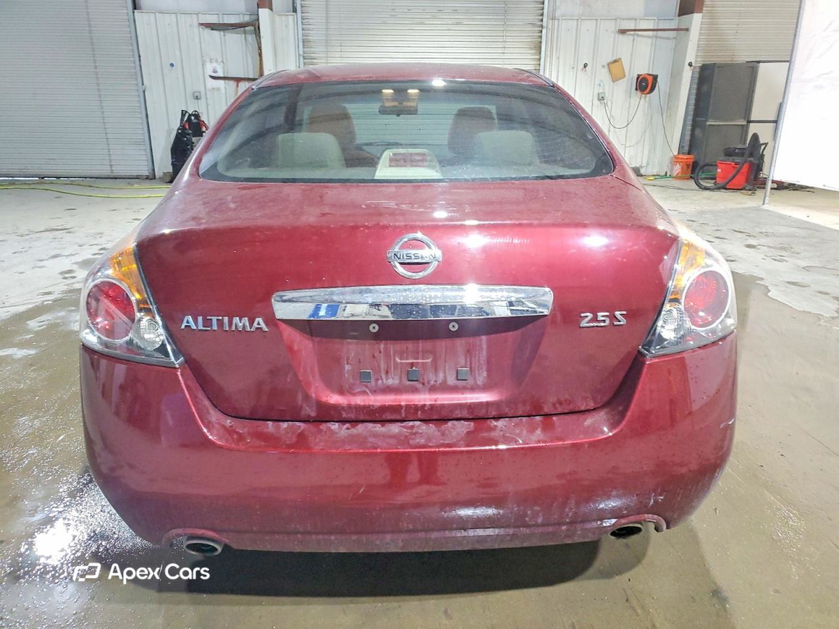 Nissan Altima 2012