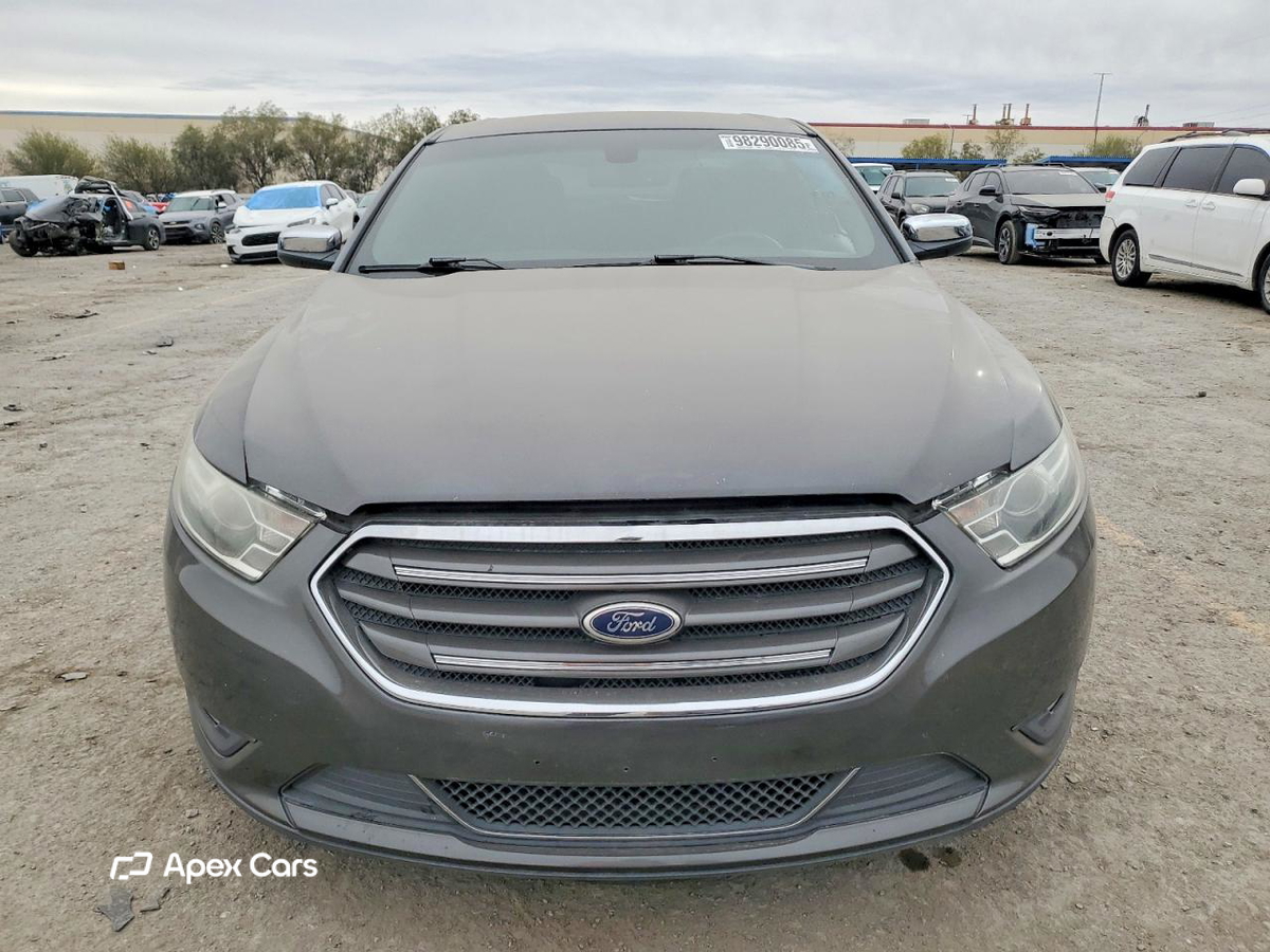 Ford Taurus 2016