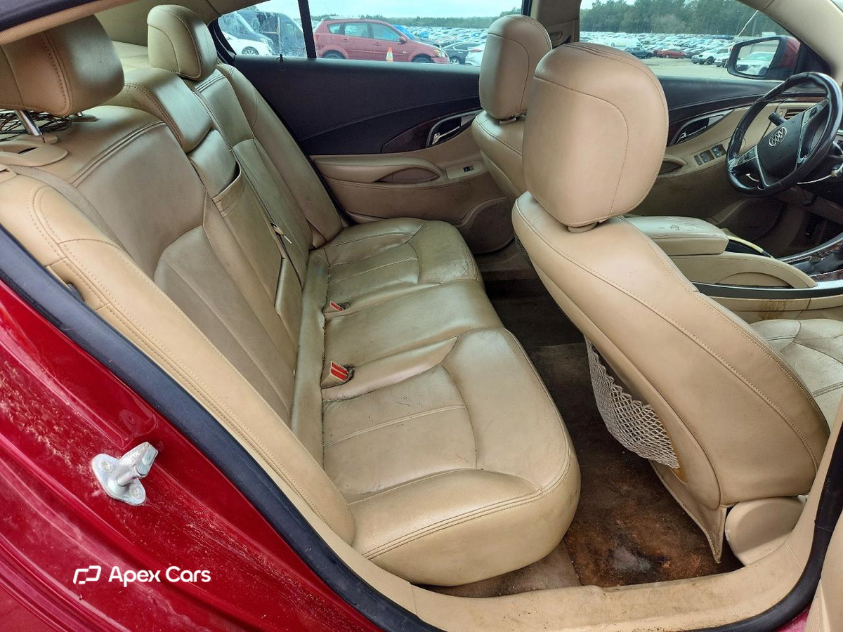 Buick LaCrosse 2011