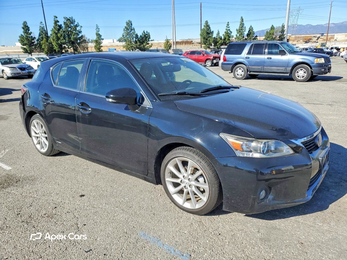 Lexus CT 2013