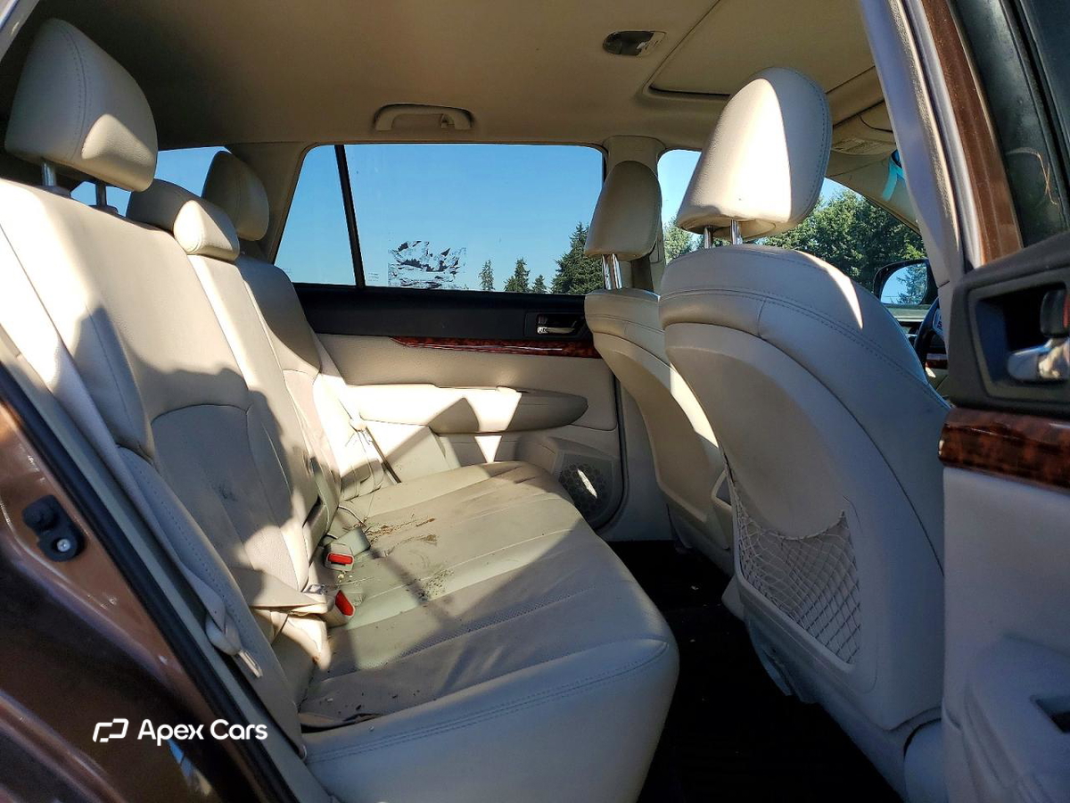 Subaru Outback 2012