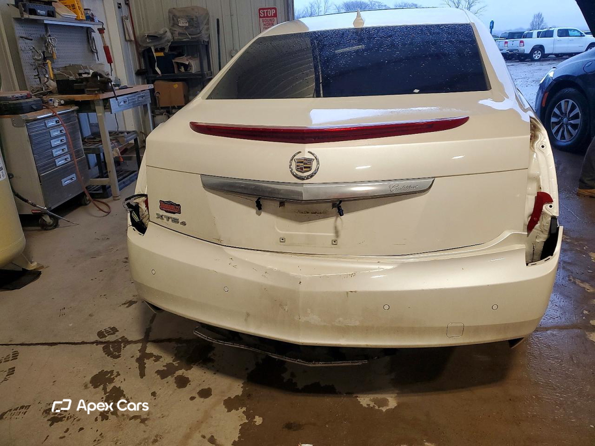 Cadillac XTS 2014