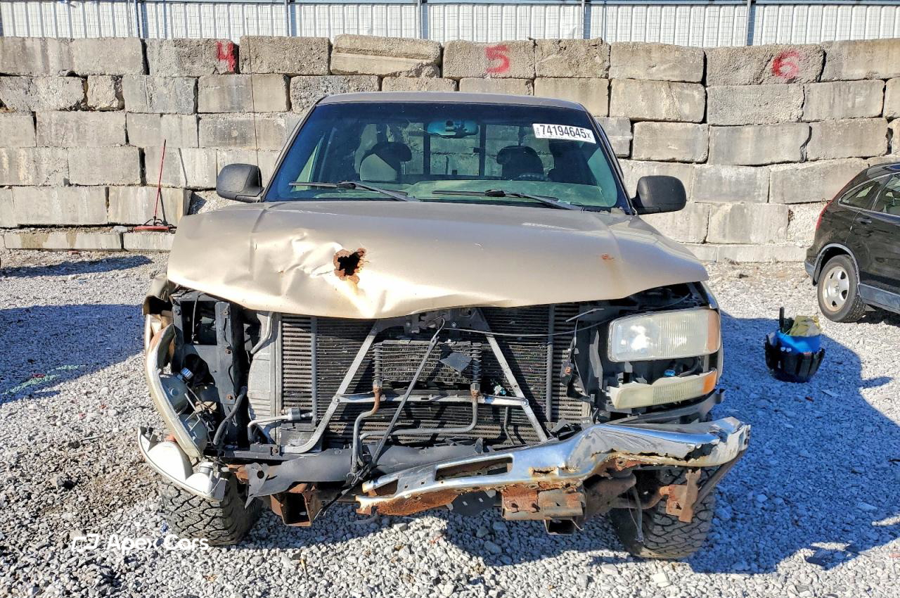 GMC Sierra 2005