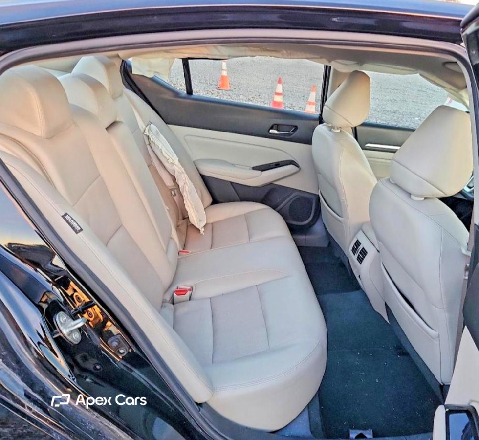 Nissan Altima 2020