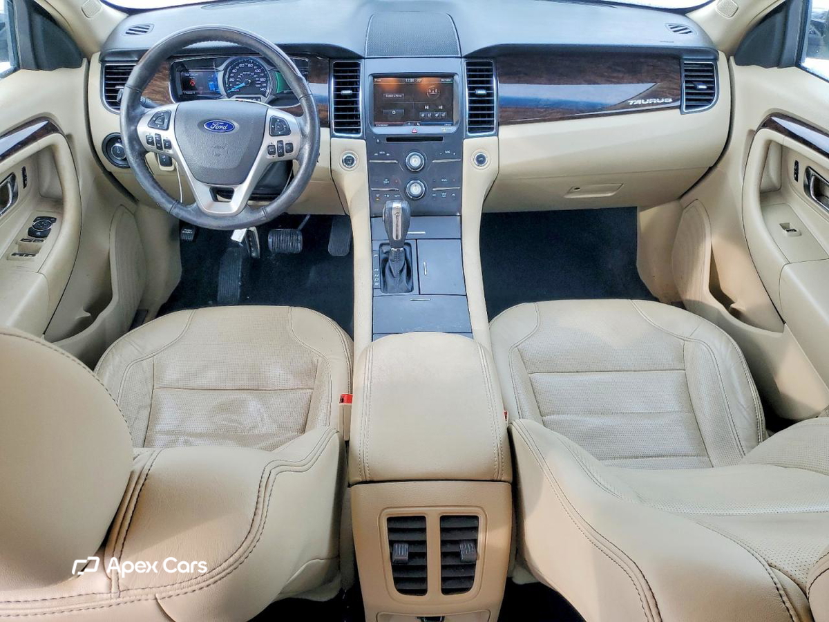 Ford Taurus 2015