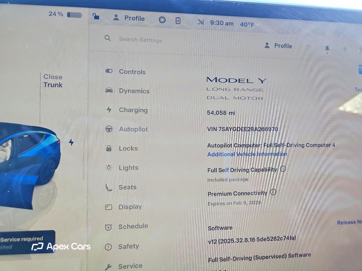 Tesla Model Y 2024