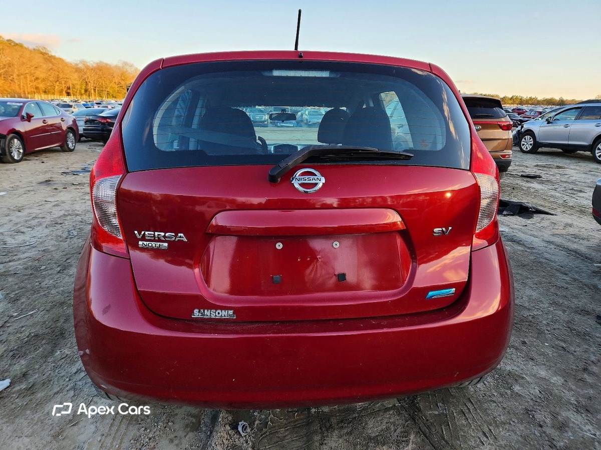 Nissan Versa 2015
