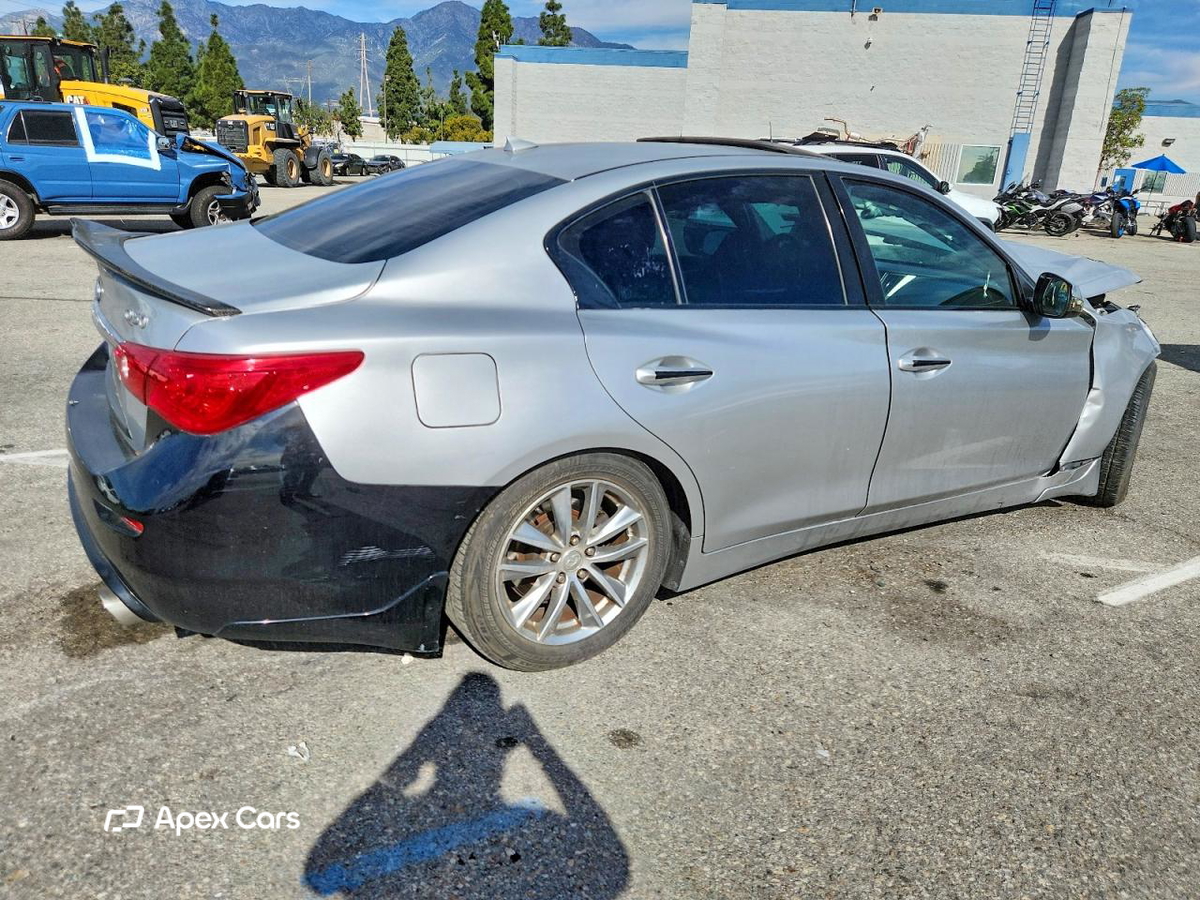 Infiniti Q50 2014