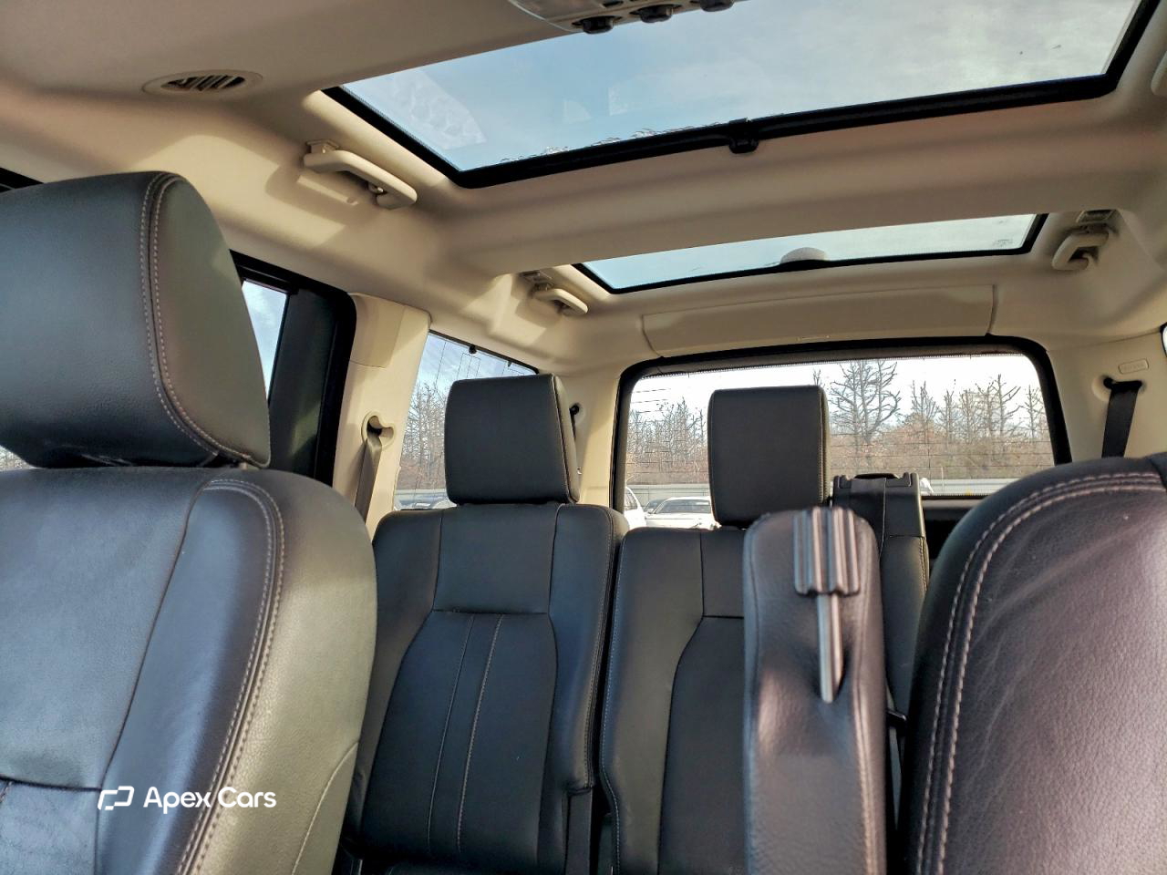 Land Rover LR4 2016