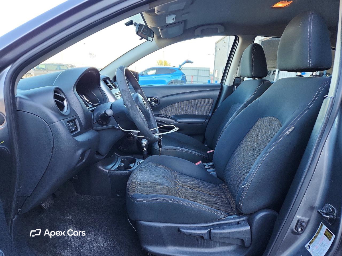 Nissan Versa 2016
