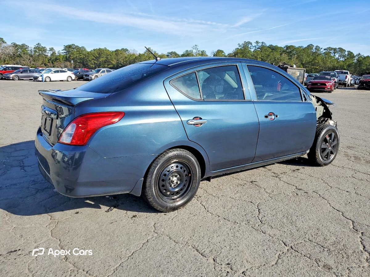 Nissan Versa 2017