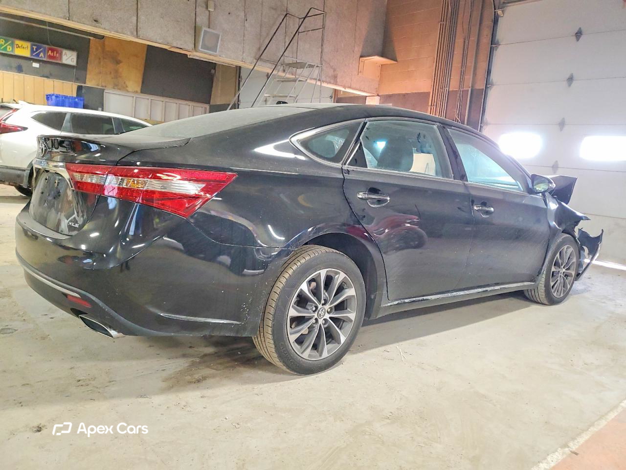 Toyota Avalon 2016