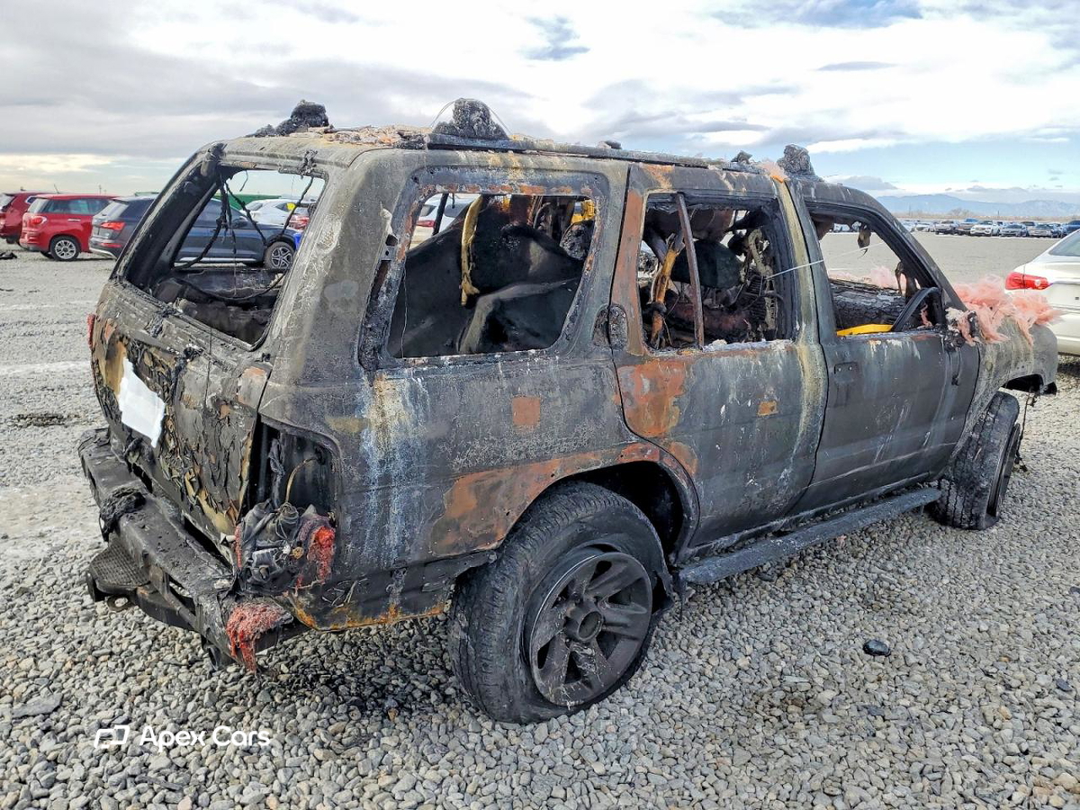 Nissan Pathfinder 2004