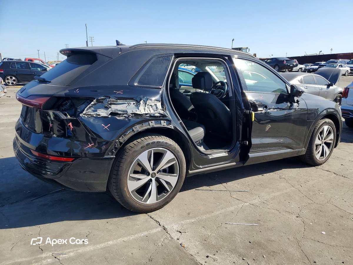 Audi Q8 2024