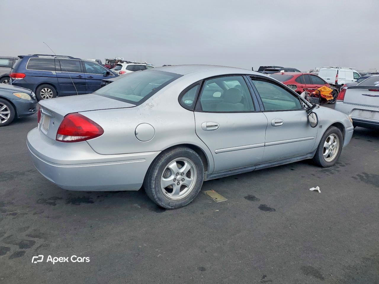 Ford Taurus 2004
