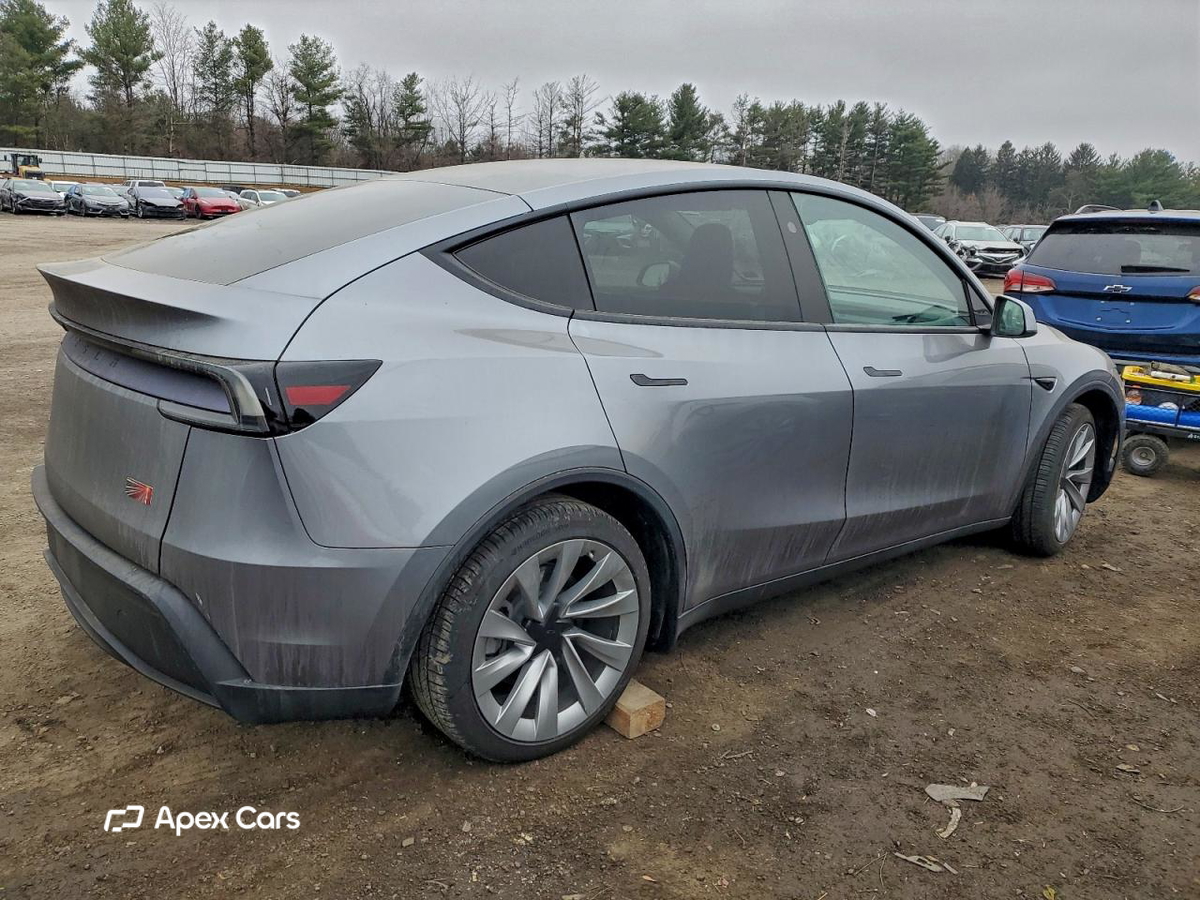 Tesla Model Y 2026