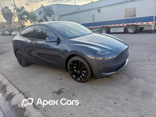 Tesla Model Y 2023 - Zdjęcie 1 z 15