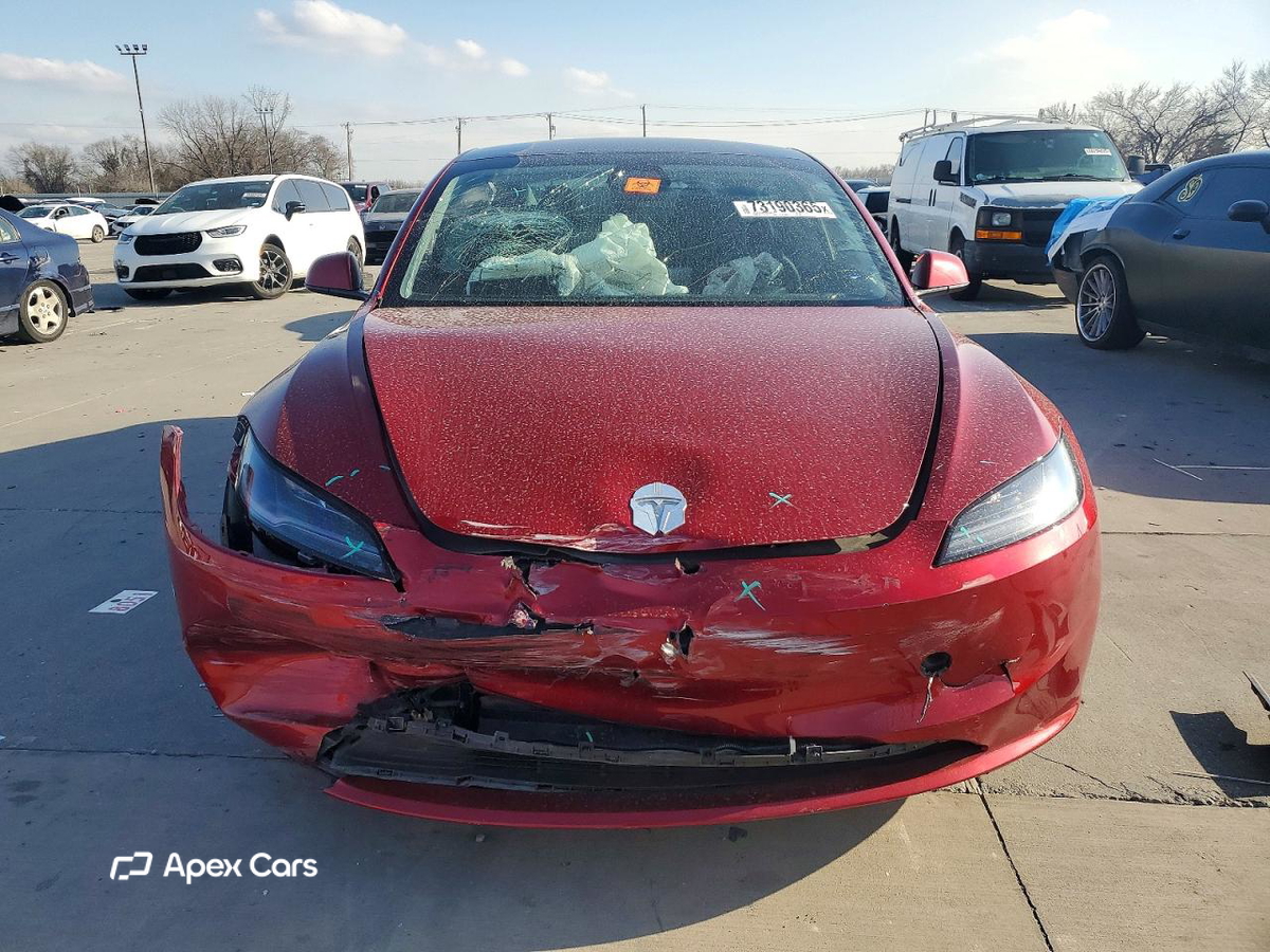 Tesla Model 3 2024