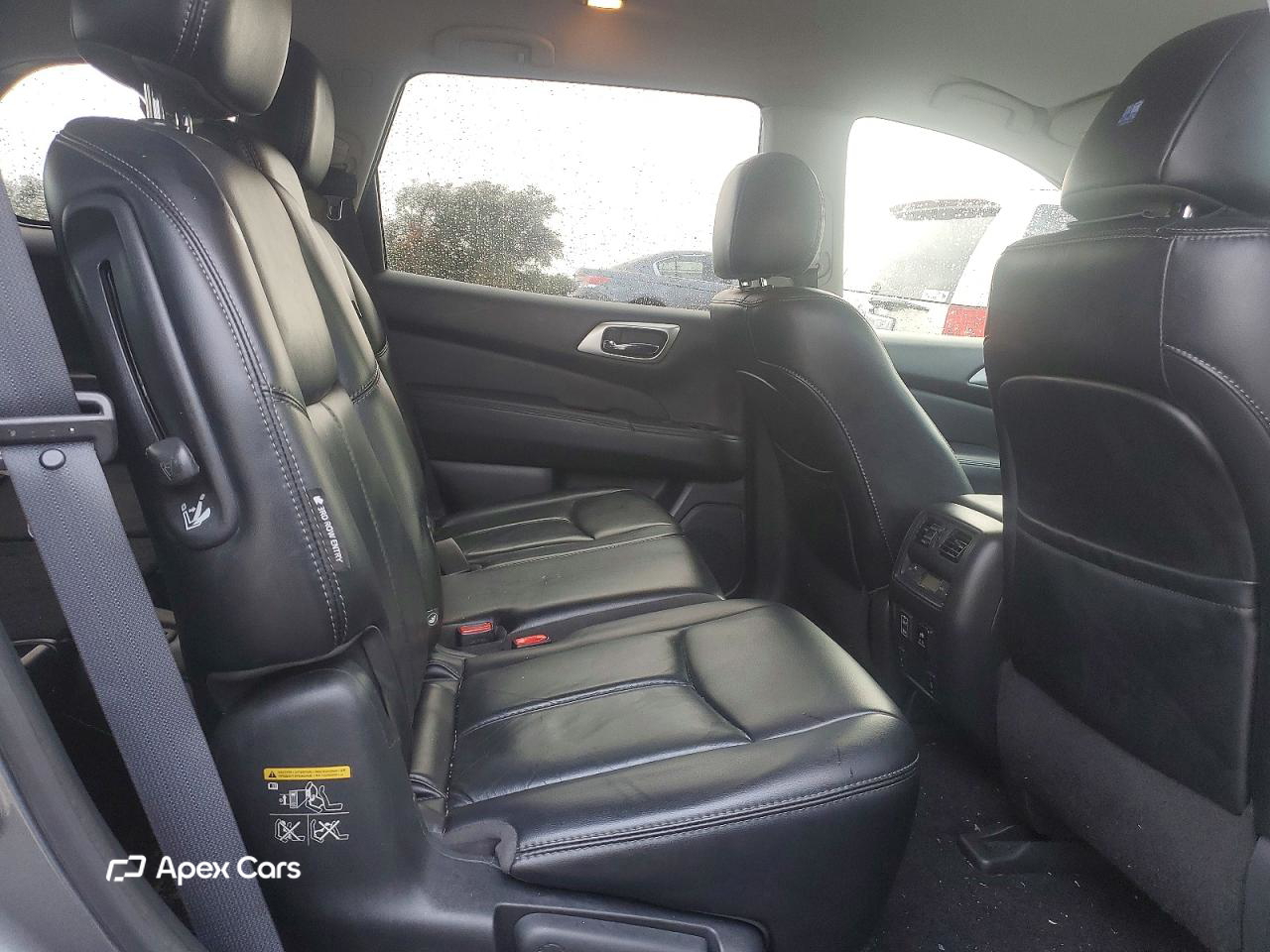 Nissan Pathfinder 2018