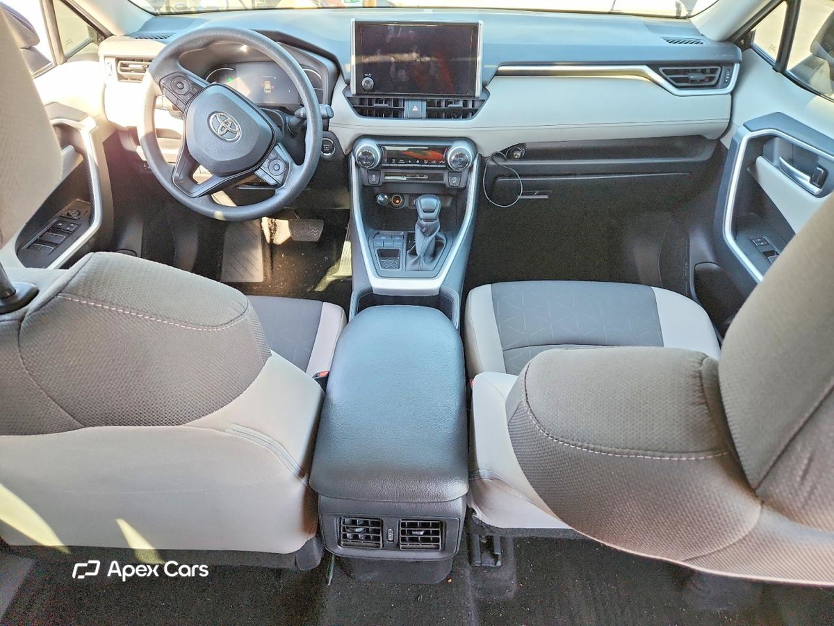 Toyota RAV 4 2025