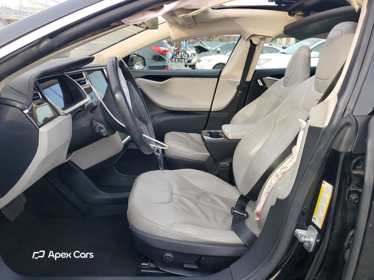 Tesla Model S 2014