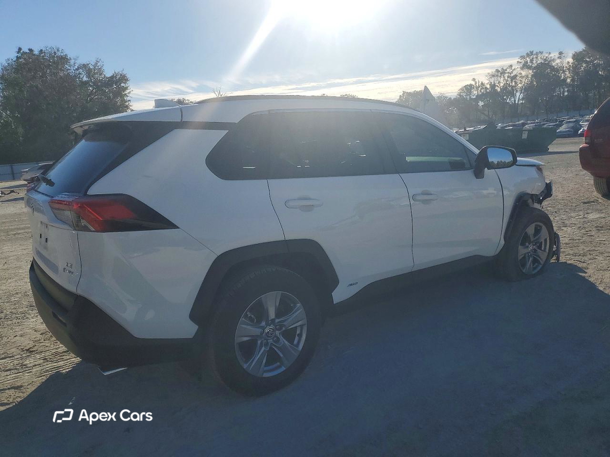 Toyota RAV 4 2025