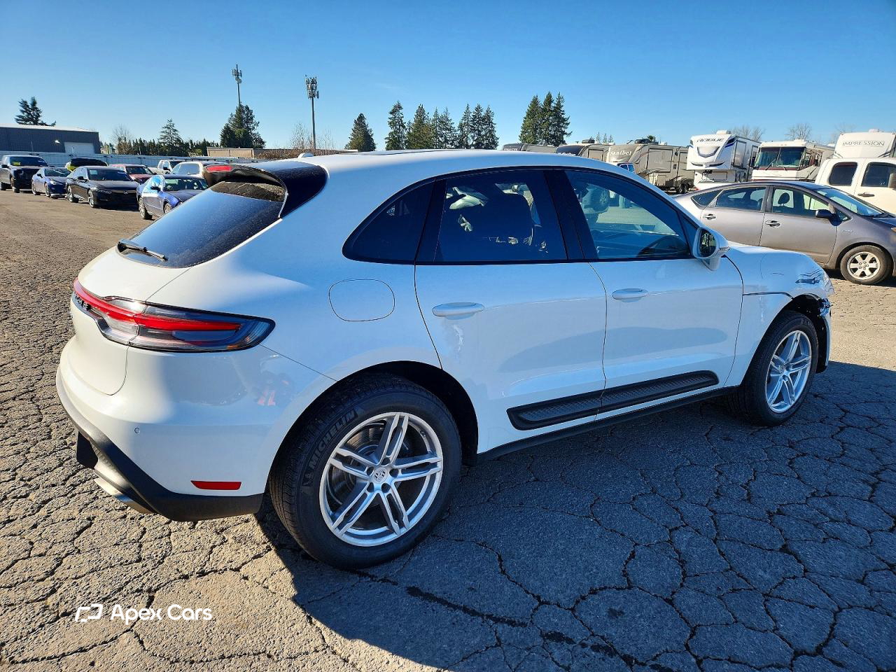 Porsche Macan 2024