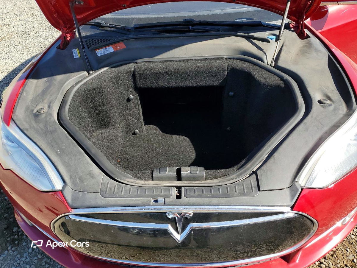 Tesla Model S 2014