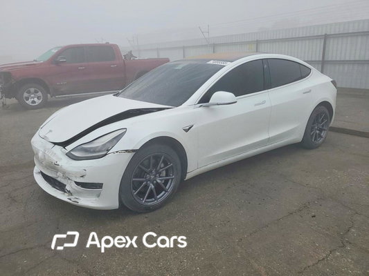 Tesla Model 3 2018 - Image 1 of 13
