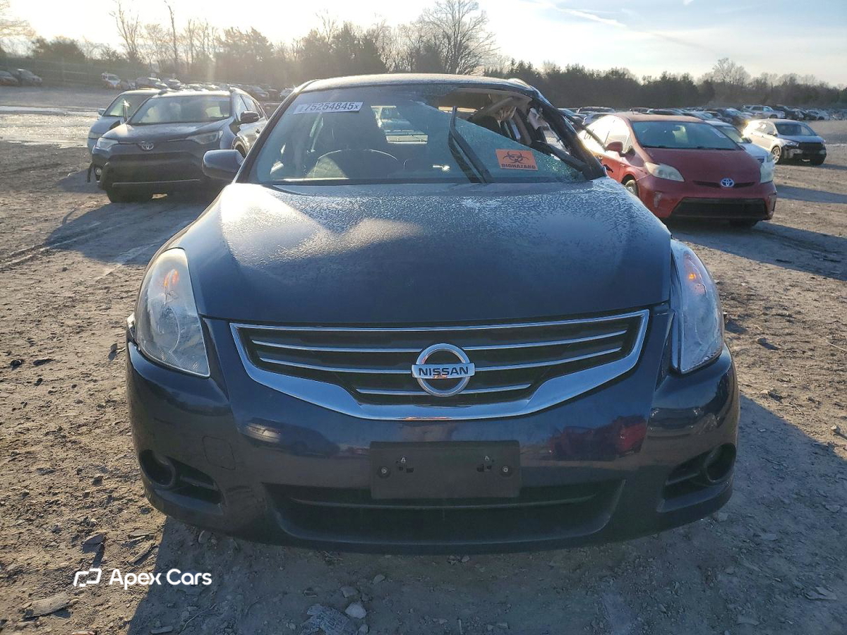 Nissan Altima 2012
