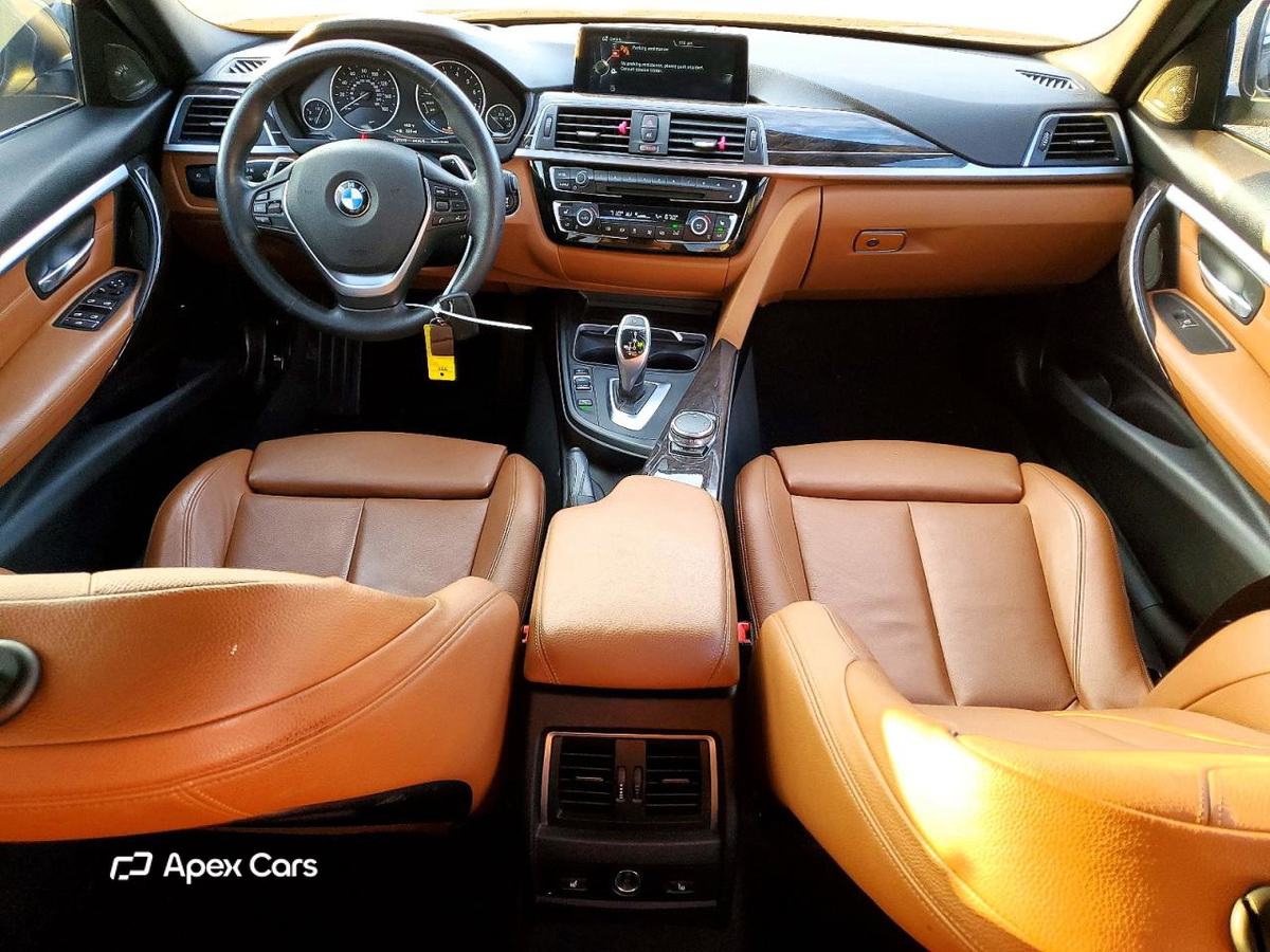 BMW Series 3 2016