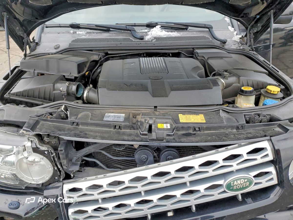 Land Rover LR4 2013