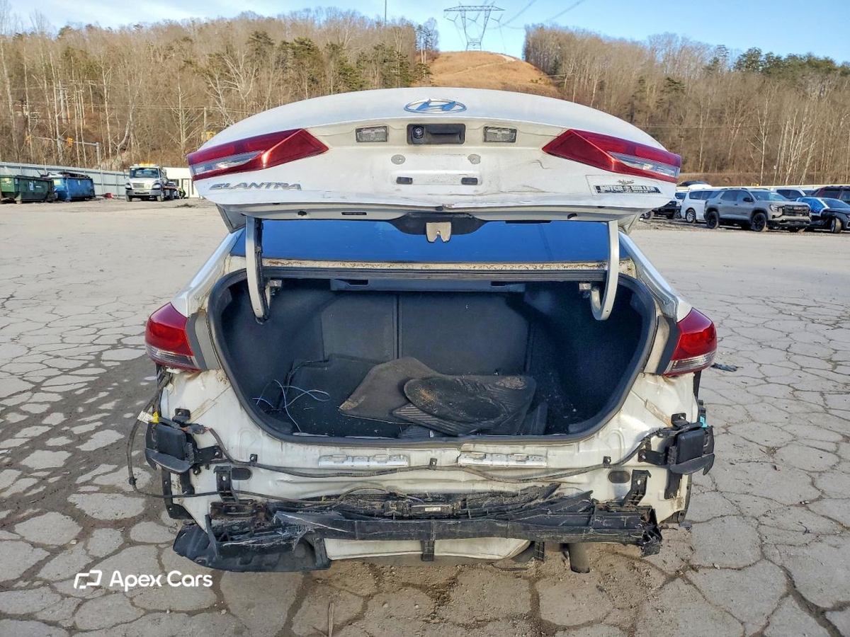 Hyundai Elantra 2017