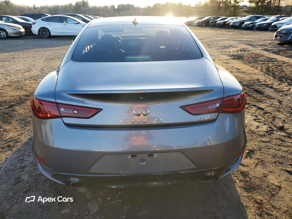 Infiniti Q60 2017