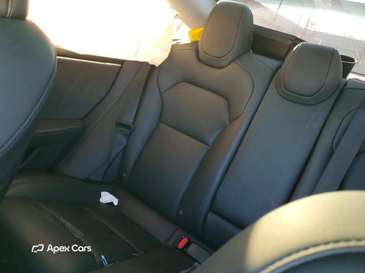 Tesla Model 3 2025