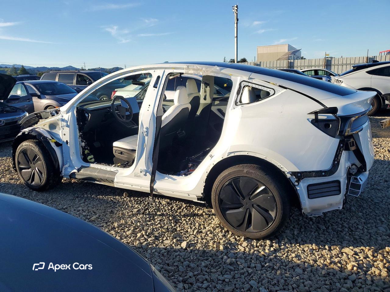 Tesla Model Y 2026