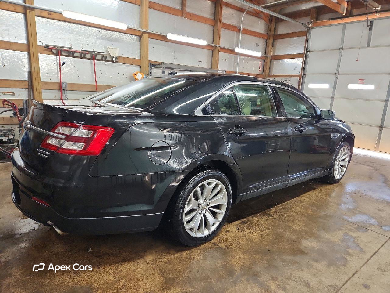 Ford Taurus 2014