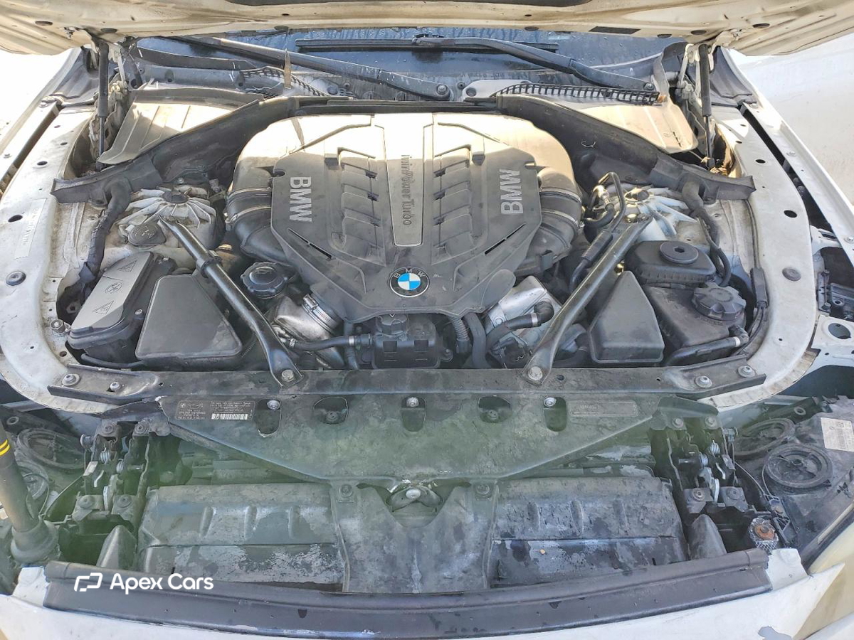 BMW Series 7 2010