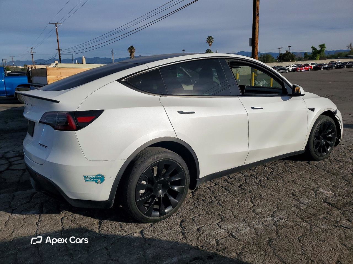 Tesla Model Y 2022