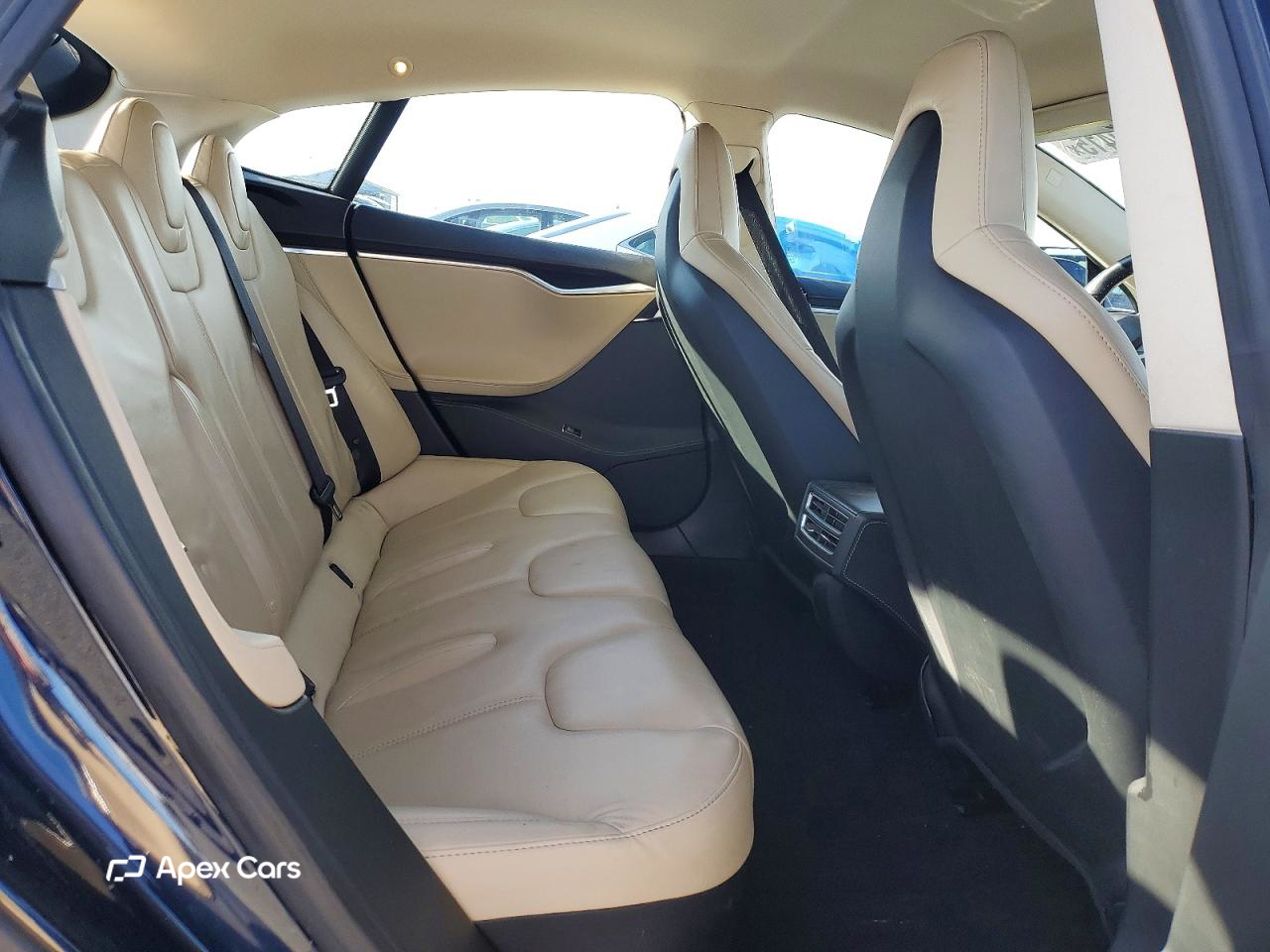 Tesla Model S 2014
