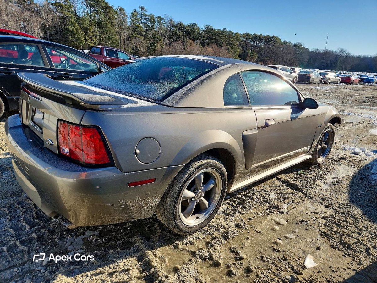 Ford Mustang 2002