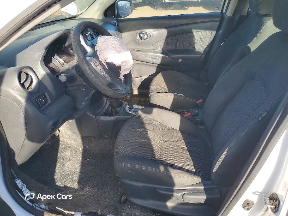Nissan Versa 2016