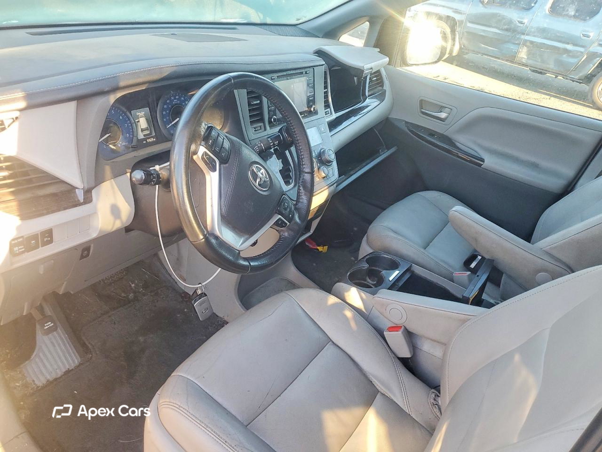 Toyota Sienna 2020