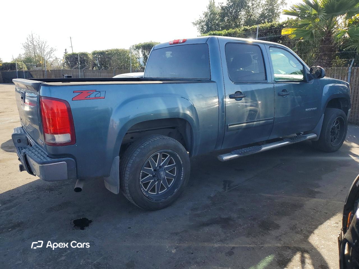 GMC Sierra 2011