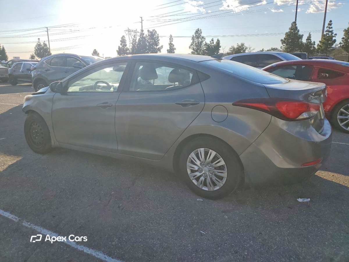Hyundai Elantra 2016