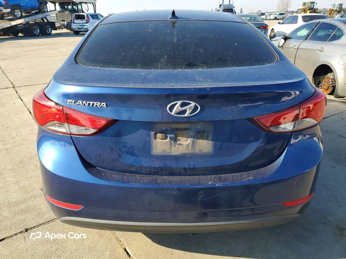 Hyundai Elantra 2015
